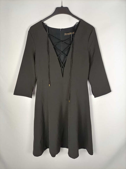 ZARA. Vestido negro escote cuerdas T.s