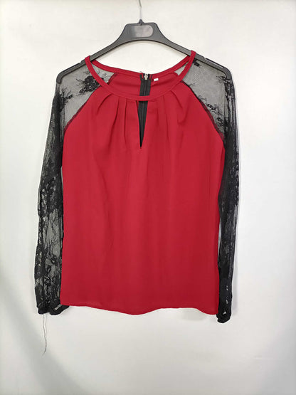 OTRAS. Blusa burdeos encaje T.s