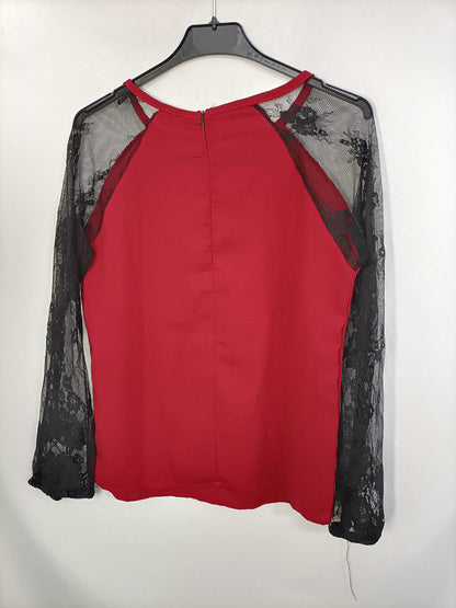 OTRAS. Blusa burdeos encaje T.s