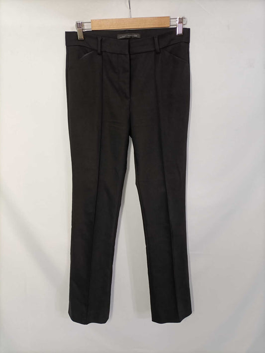 ZARA. Pantalón negro de vestir T.36