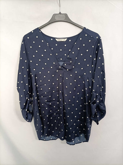 STRADIVARIUS. Blusa azul lunares T.m