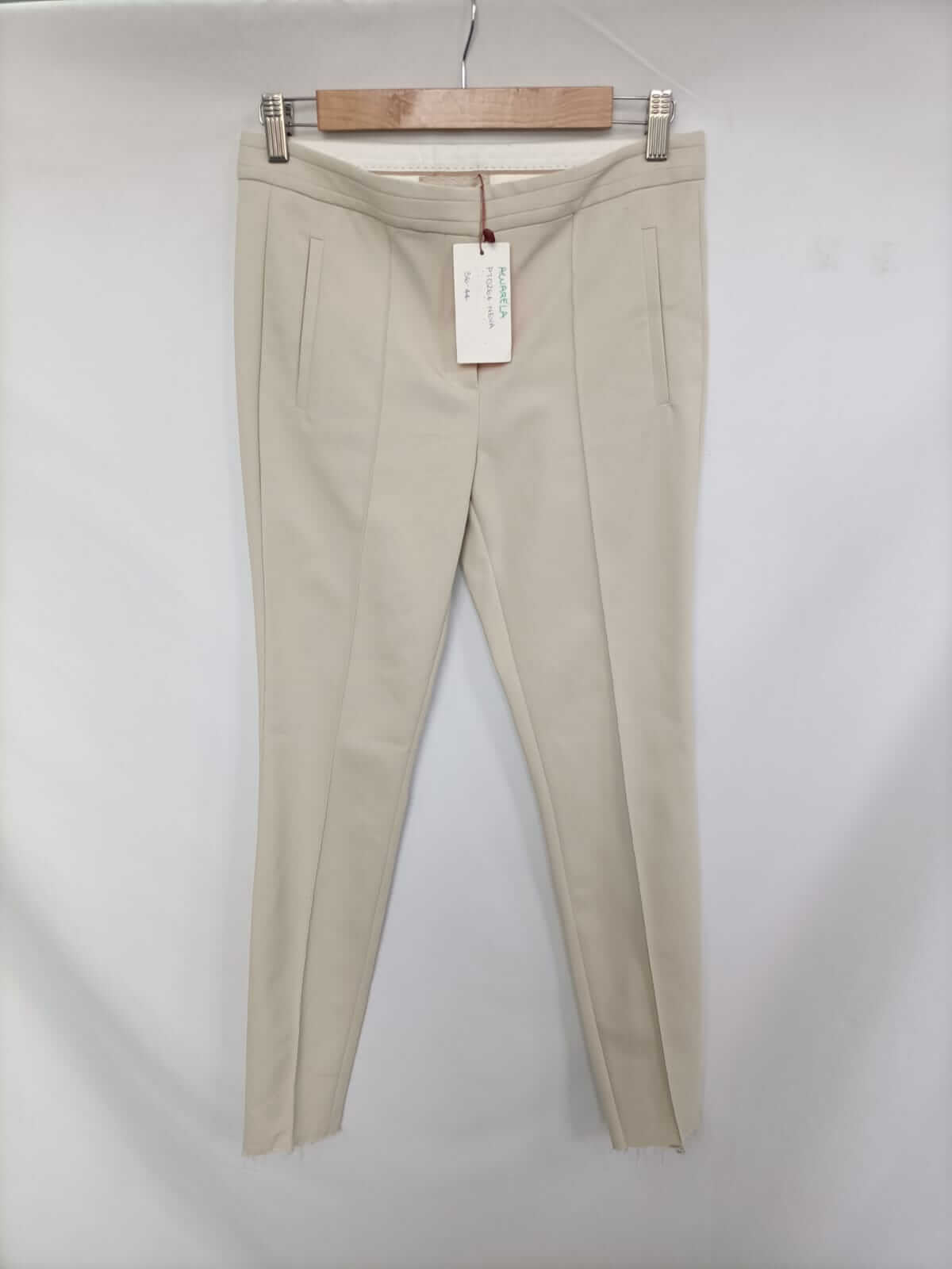 TRUCCO. Pantalón beige chino T.38