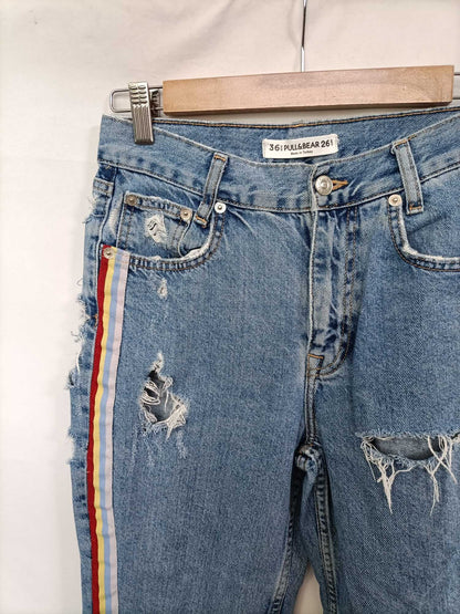 PULL&BEAR. Pantalón vaquero rotos T.36