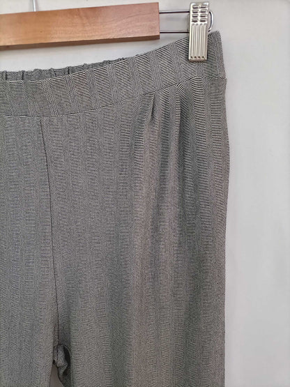 PULL&BEAR. Pantalón espiga elastico T.l