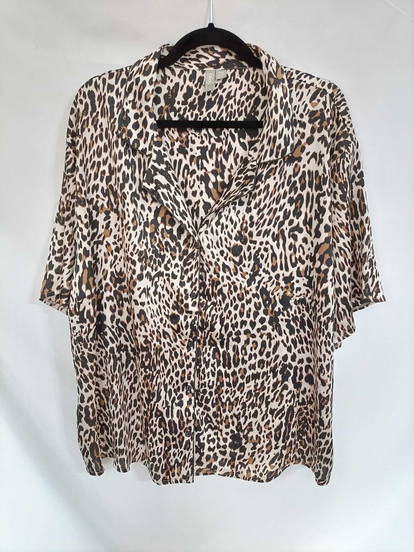 ASOS.Blusa animal print T.52