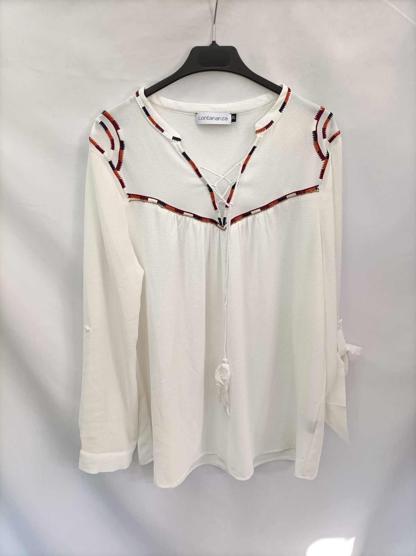 LONTANANZA. Blusa blanca detalle étnicos T.xl