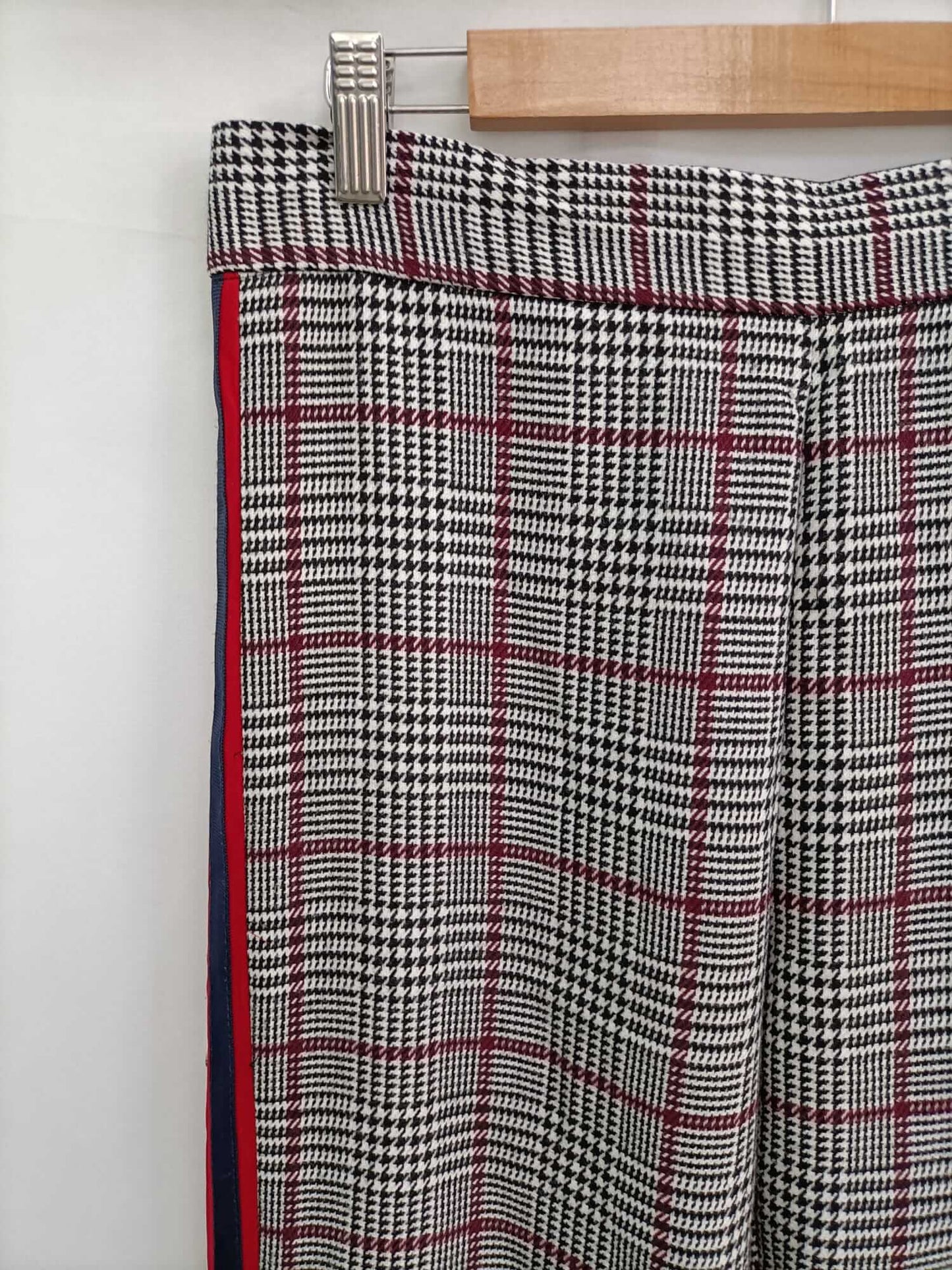 ASOS.Pantalones palazzo pata de gallo T.38