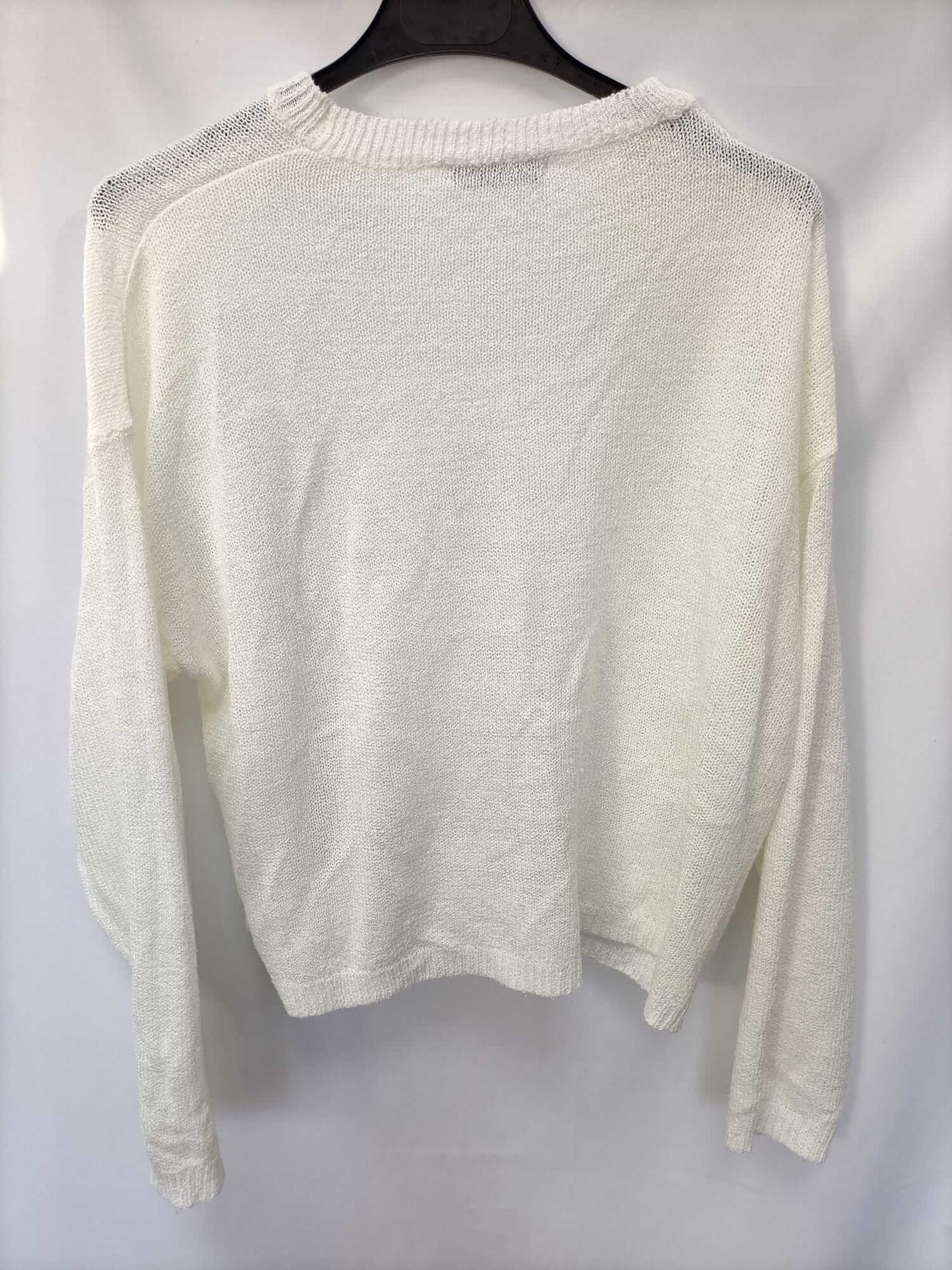 BERSHKA.Jersey blanco cortito T.m