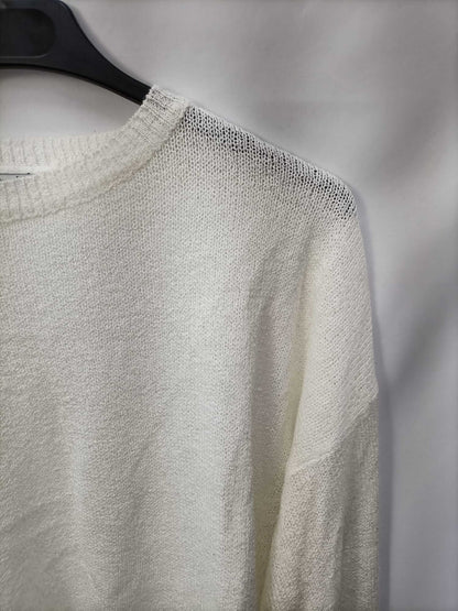 BERSHKA.Jersey blanco cortito T.m