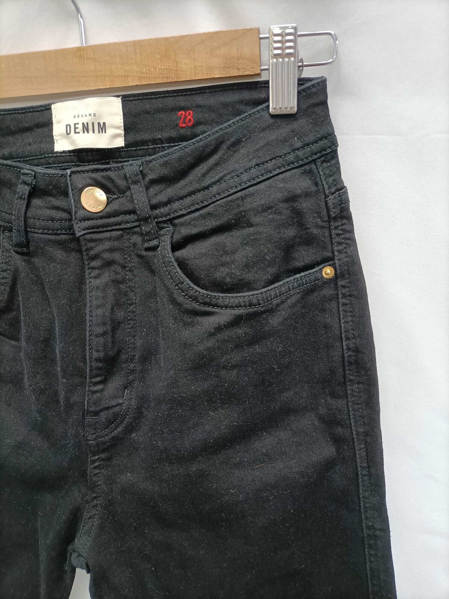 SÉZANE.Pantalones negros denim T.32/34