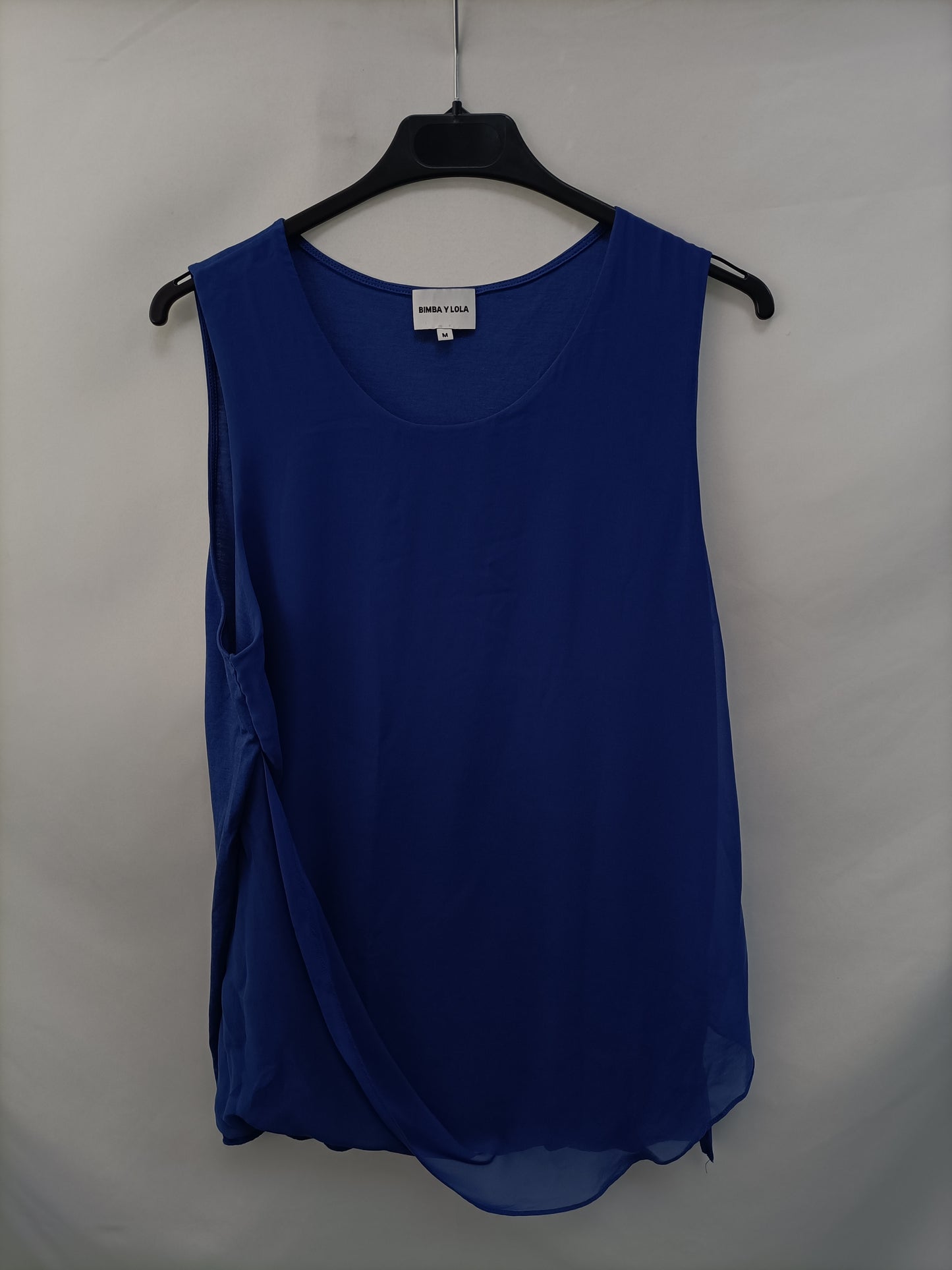 BIMBA Y LOLA. Blusa azul T.m