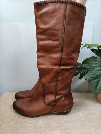 PIkOLINOS. Botas altas marrones piel T.37