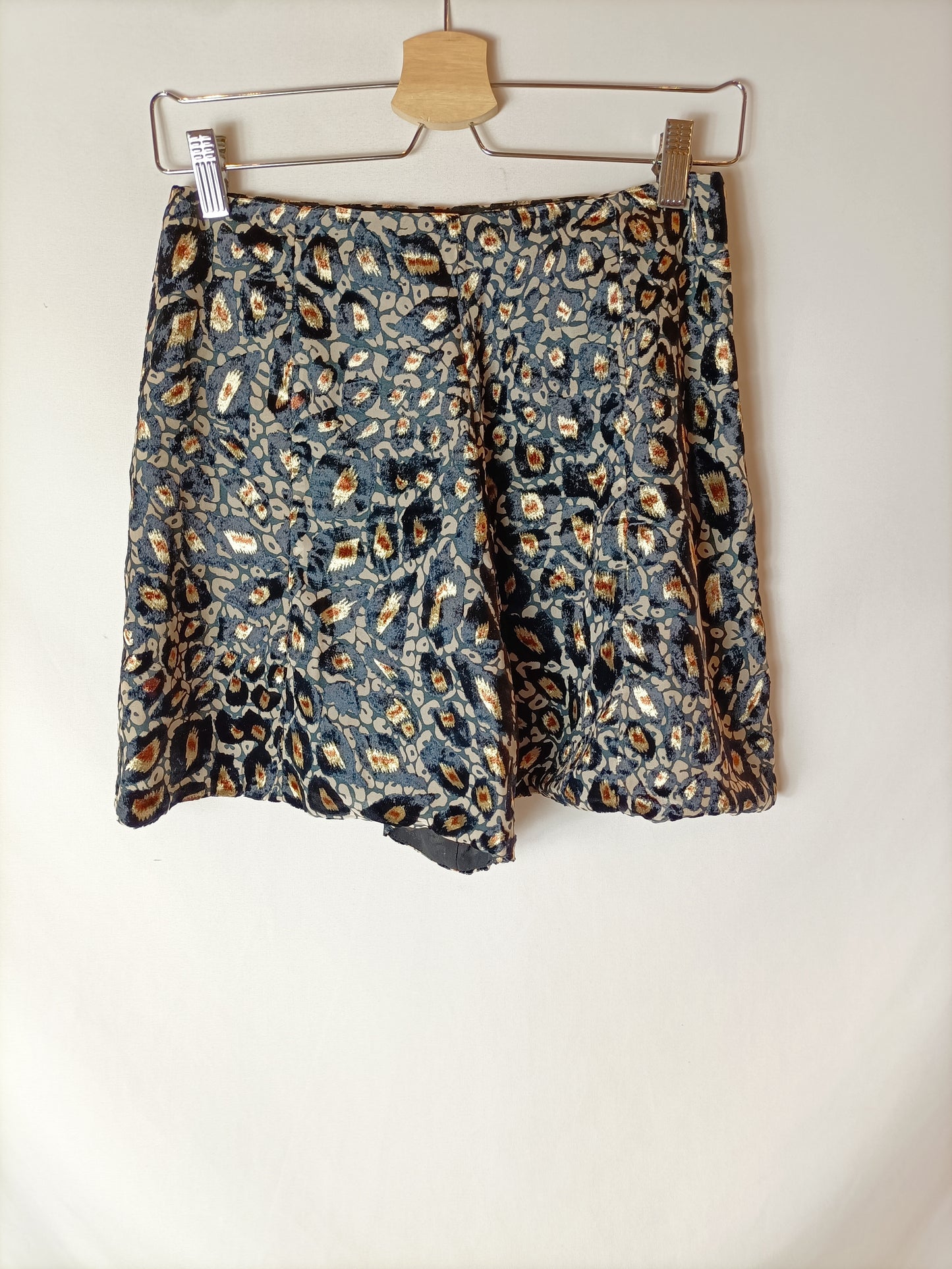 RIVER ISLAND. Pantalón corto print T.8(34)