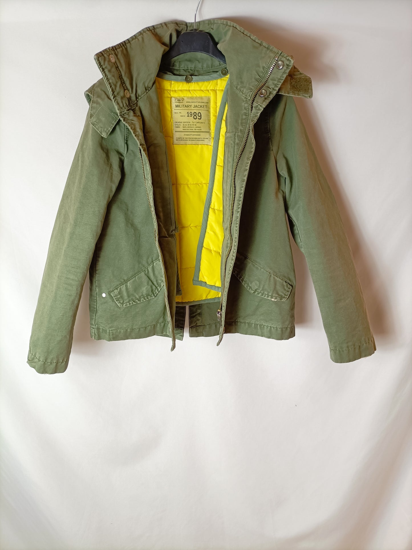 ZADIG&VOLTAIRE. Chaqueta verde capucha. T S