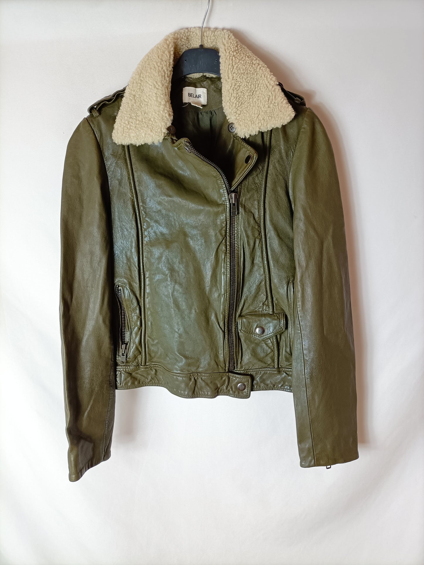 BELAIR. Chaqueta piel verde oscuro. T 1 (36)