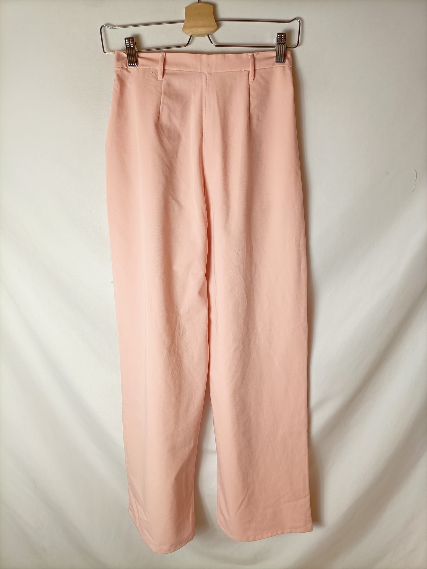 PULL&BEAR.Pantalón ancho rosa T.32