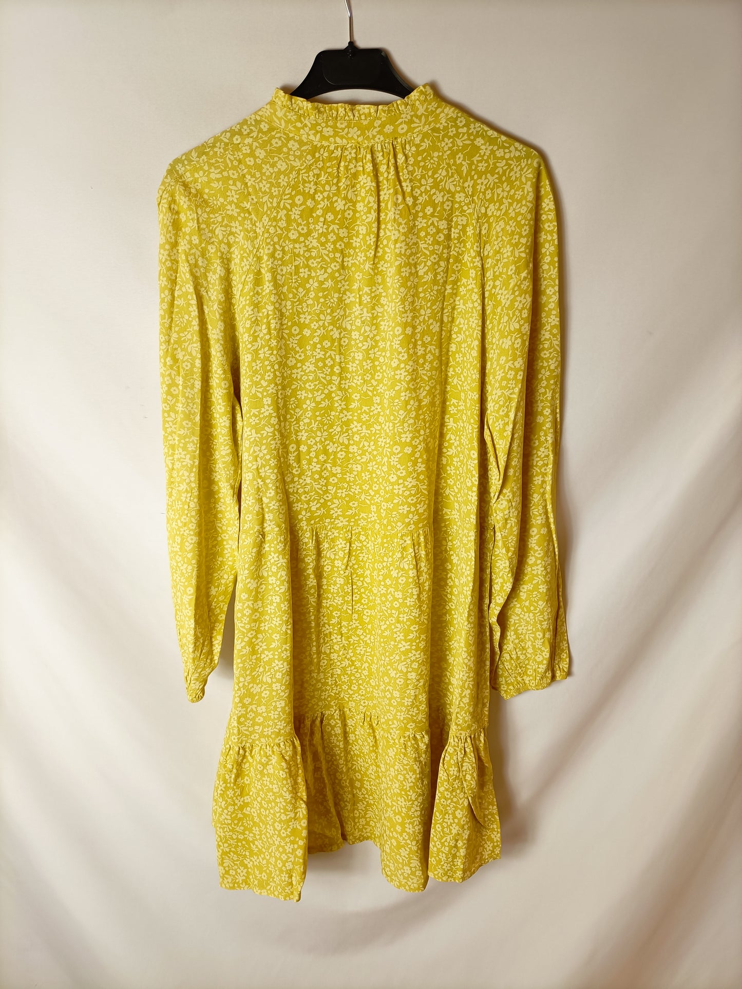 OTRAS. Vestido amarillo estampado. T M