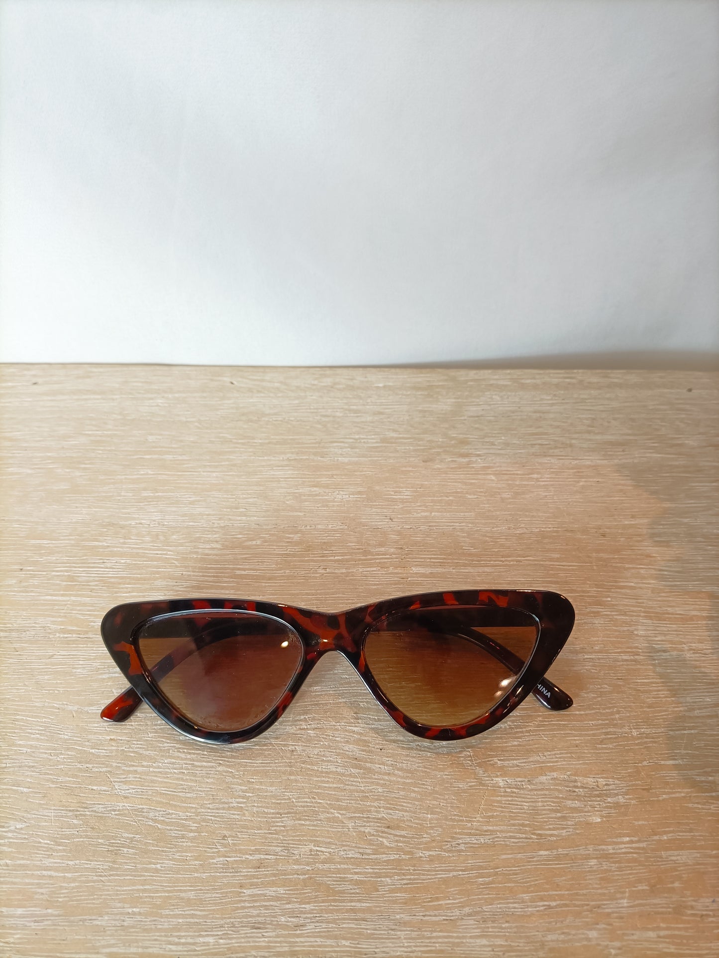 OTRAS. Gafas de sol print