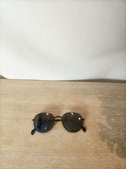 HAWKERS. Gafas de sol negras