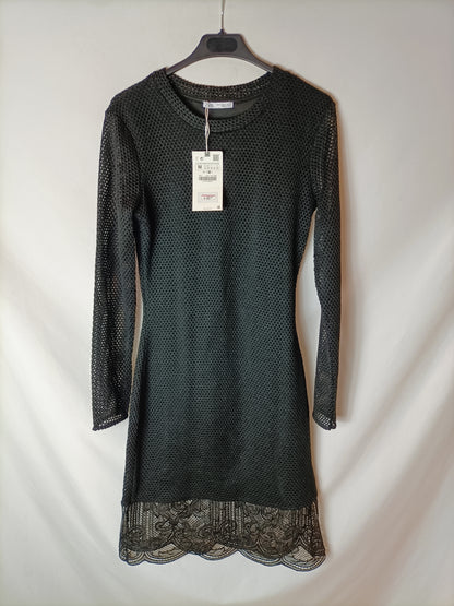 ZARA. Vestido negro rejilla T.m