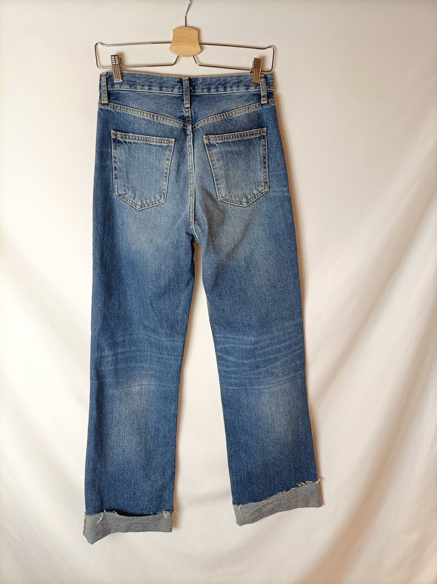 ZARA. Pantalón ancho denim T.34