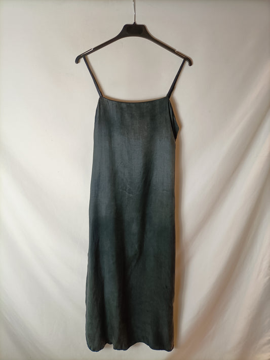 ZARA. vestido negro midi T.s