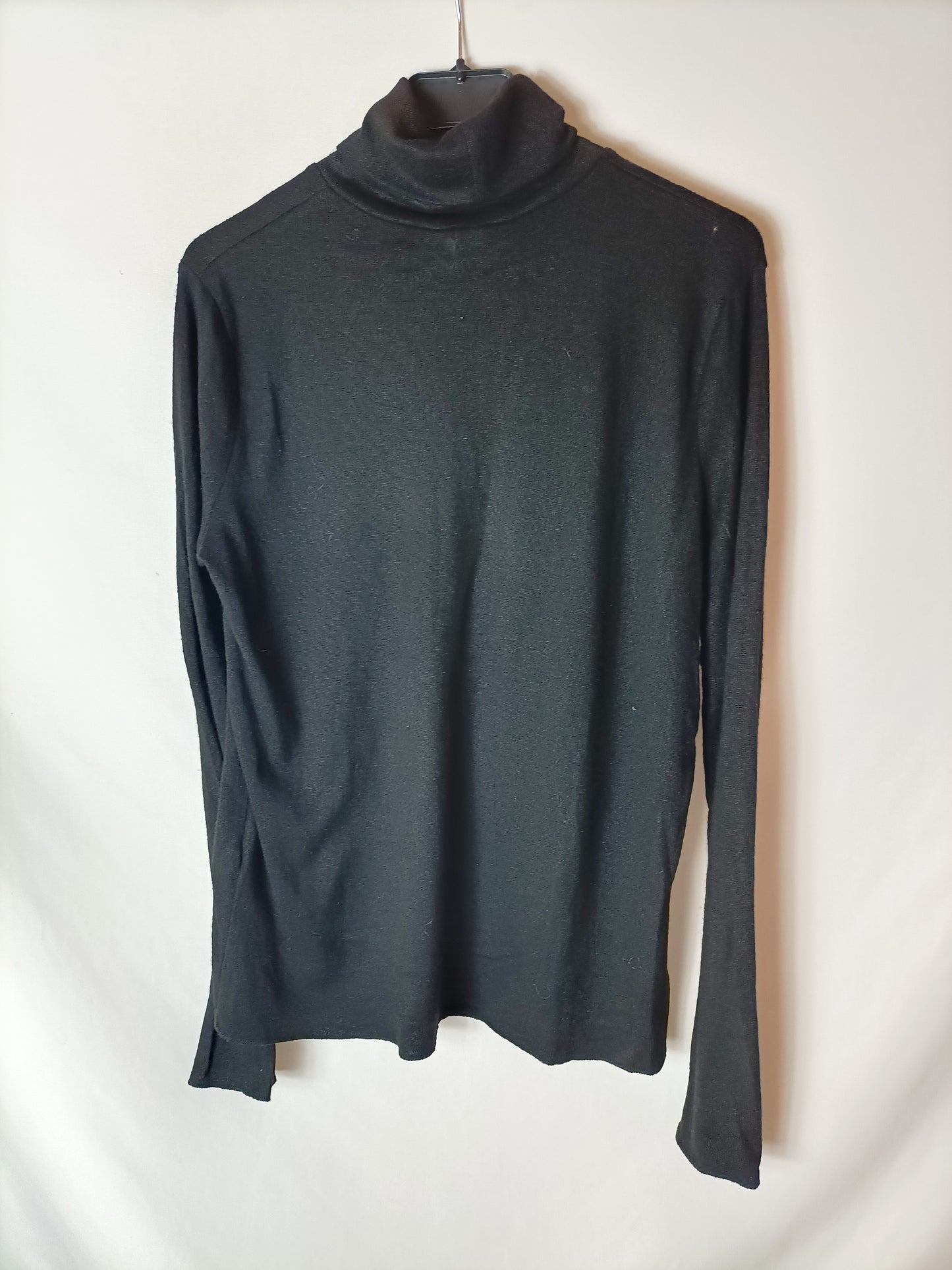 ZARA. Jersey negro cuello alto T.m