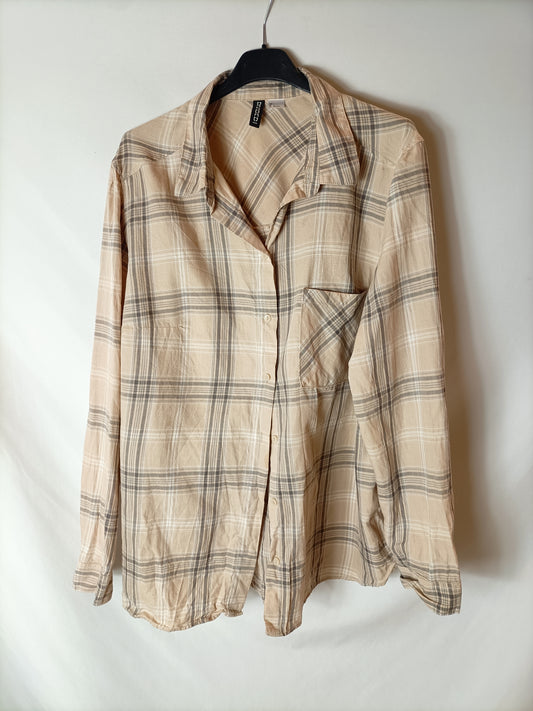 H&M. Camisa beige cuadros T.l