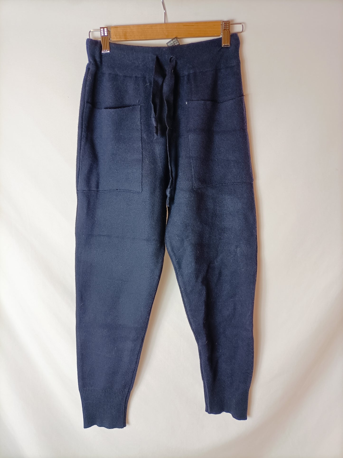 ZARA. Pantalón punto azul marino. T S