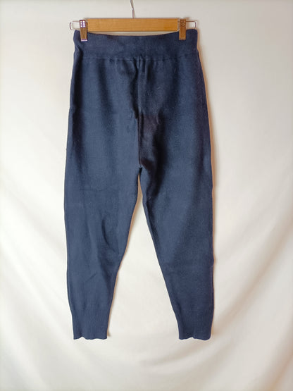 ZARA. Pantalón punto azul marino. T S