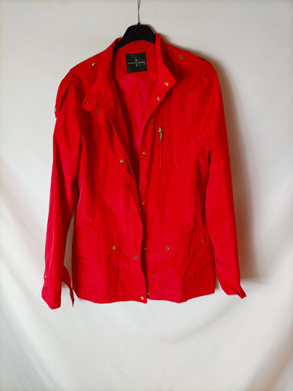 ROBERTO VERINO. Chaqueta roja corta vientos. T XL