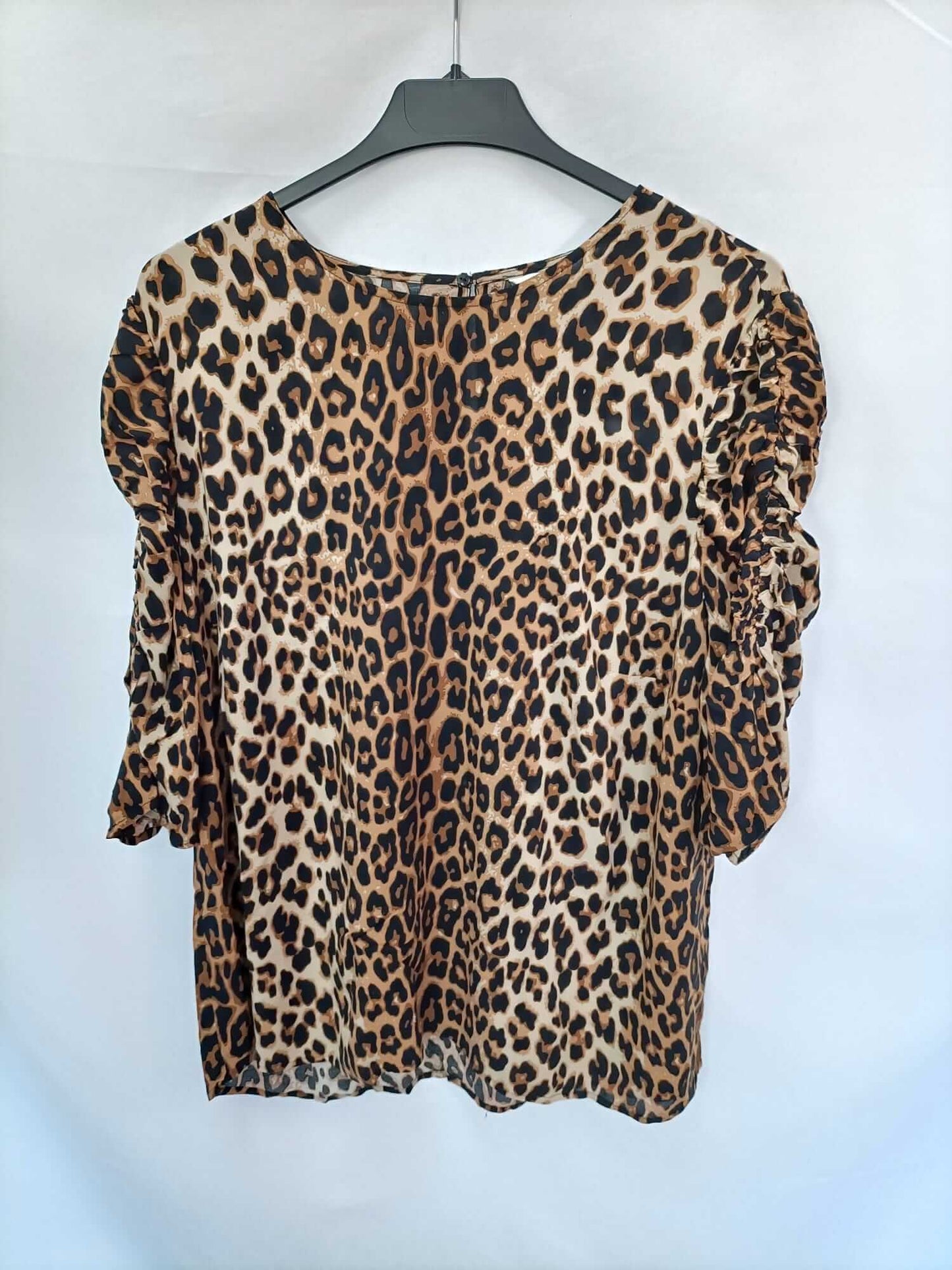 H&M. Blusa animal print T.s/m