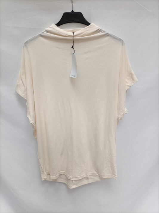 MANGO.Camiseta beige oversized cuello perkins T.m