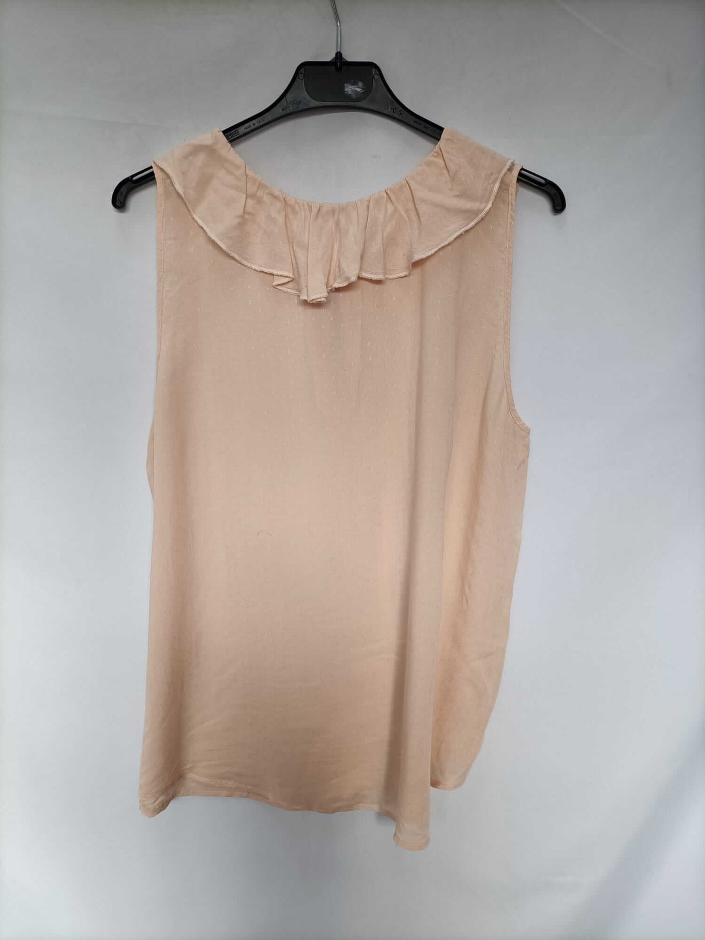 KARL MARC JOHN.Blusa rosa topos bordados T.L