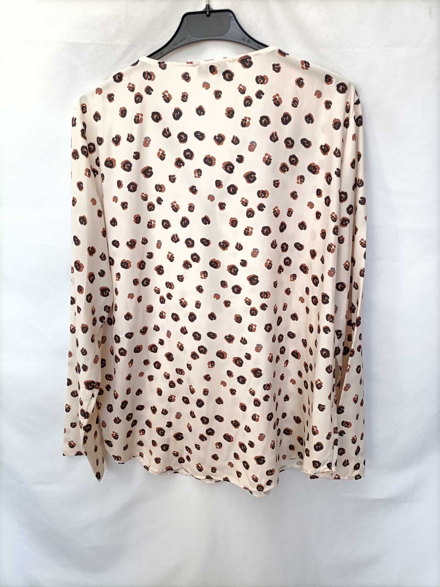 PAZ TORRAS. Blusa estampada cremallera T.46