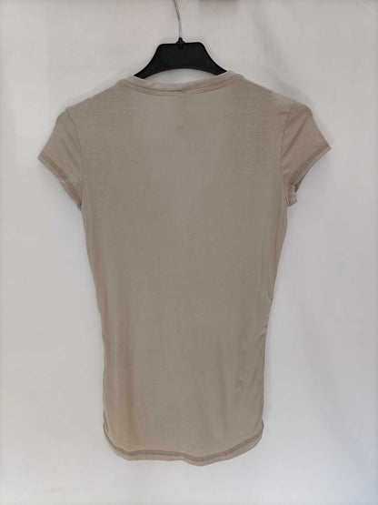 IMPERIAL.Camiseta beige botones T.s