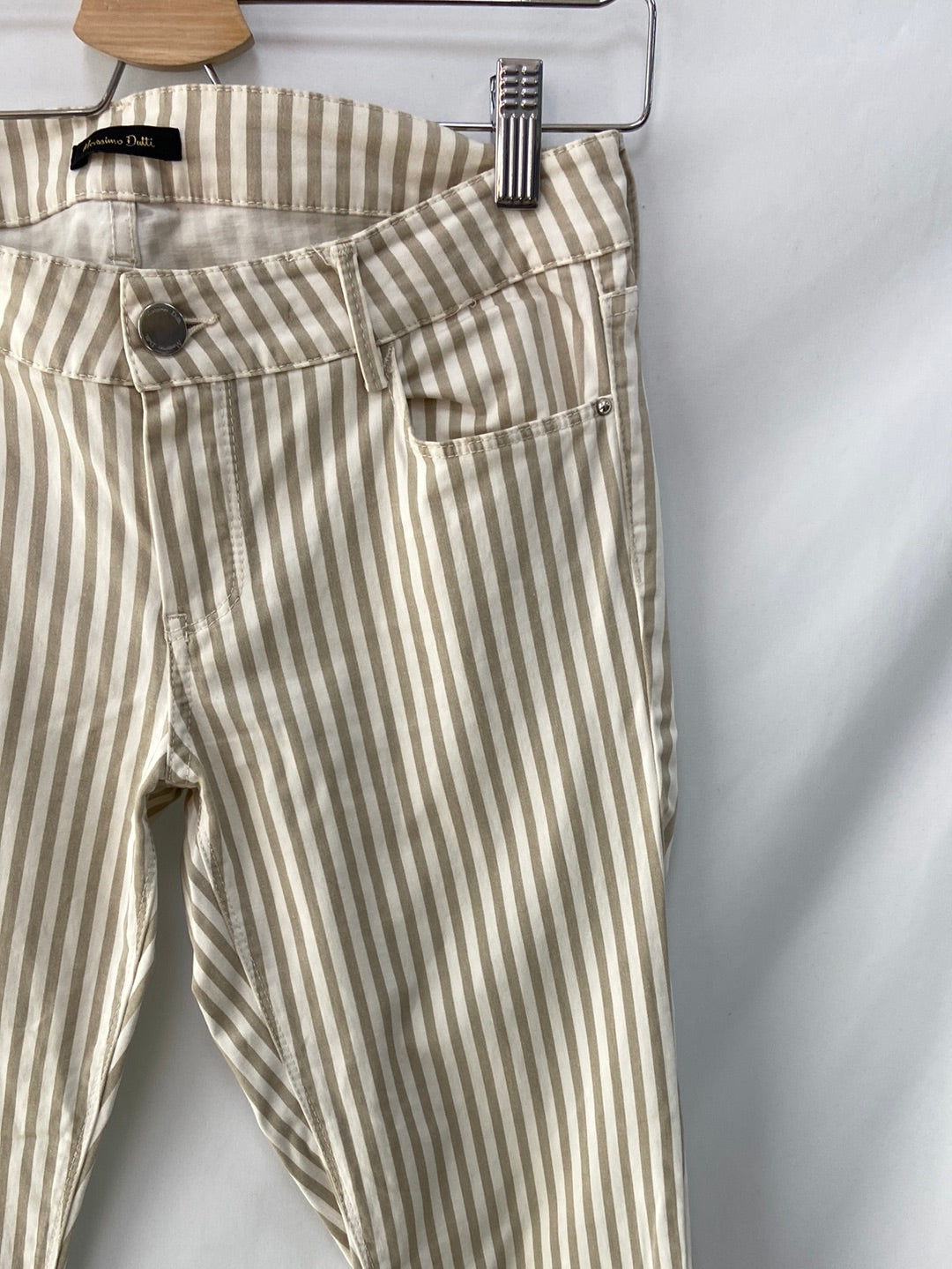 MASSIMO DUTTI.Pantalones pitillo rayas T.36