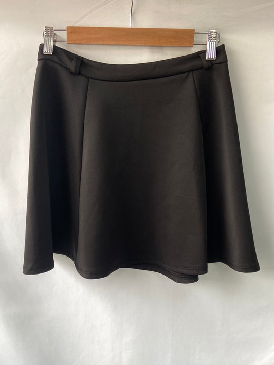 STRADIVARIUS. Falda negra neopreno fino T.m