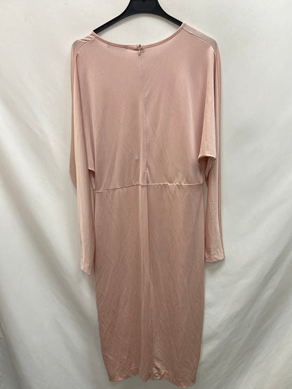 ZARA.Vestido midi Rosa satinado T.L