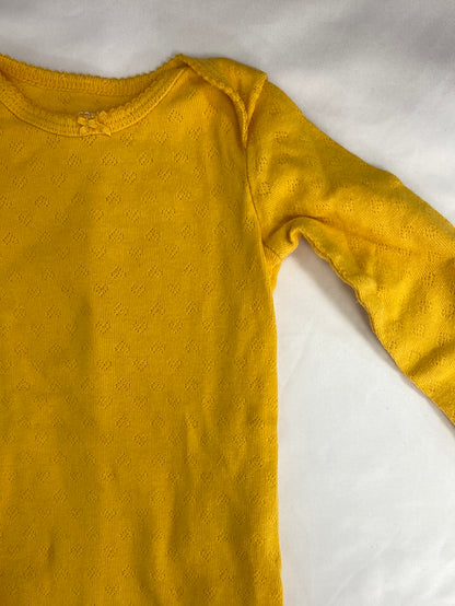 CARTERS.Body Amarillo 9 meses