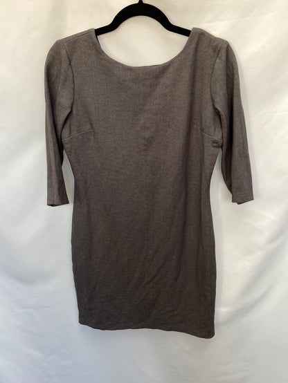 COCONUT.Vestido corto gris formal T.XL