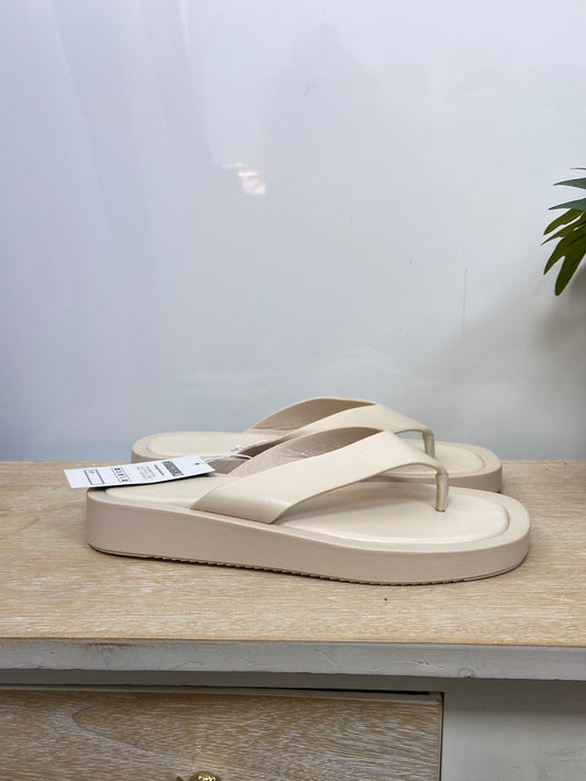 DOUGGIO.Chanclas efecto piel beige T.40