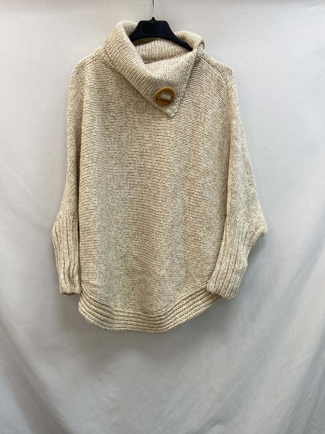 OTRAS.Jersey estilo poncho oversised TU /M/L)