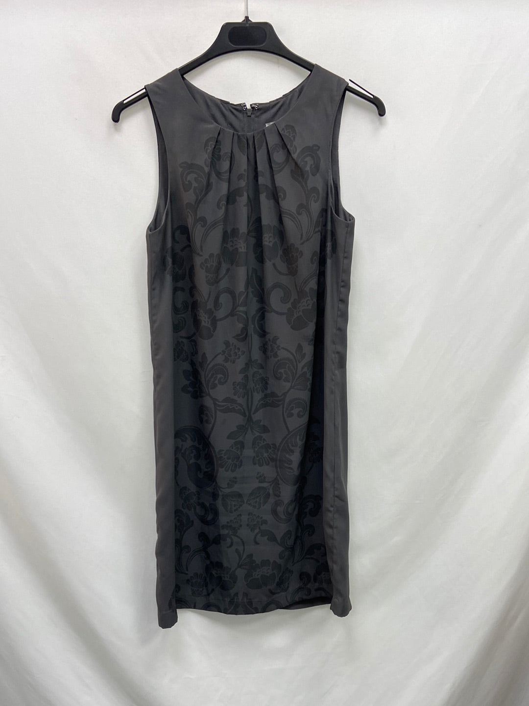 H&M. Vestido corto gris estampado T.32