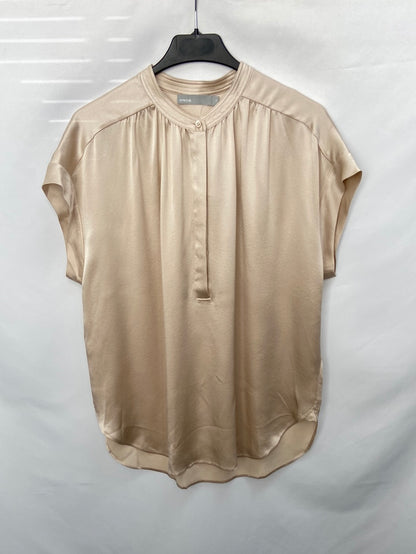 VINCE.Blusa beige seda satinada T.XS