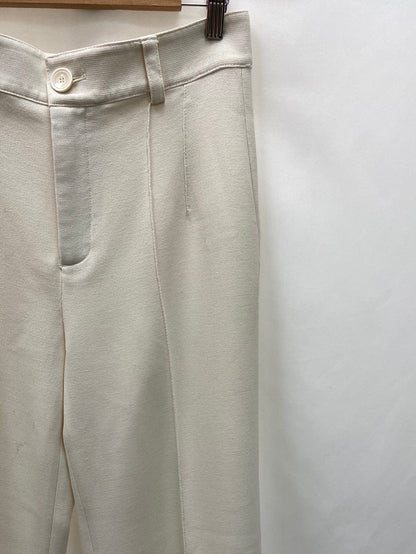 ZARA. Pantalón beige crudo pinzas T.m