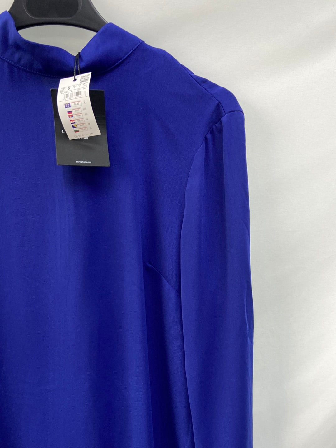 CORTEFIEL.Blusa azul cuello perkins T.s