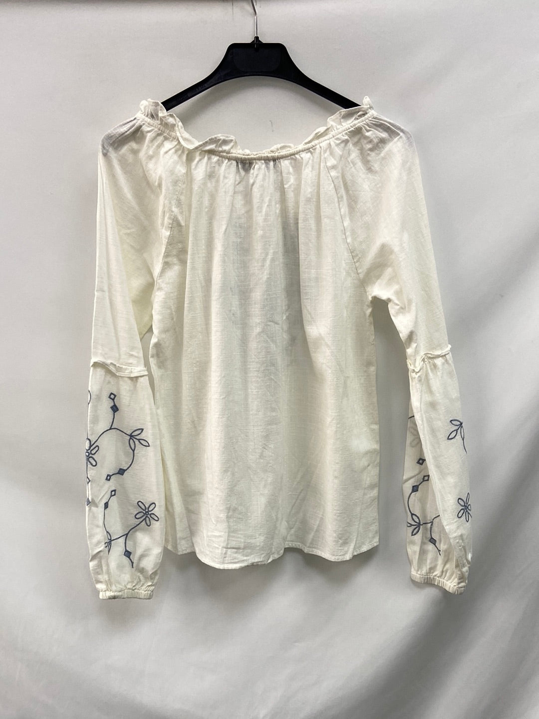 JUSTFAB.Blusa blanca bordada T.XS