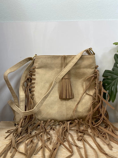 MISAKO.Bolso beige flecos