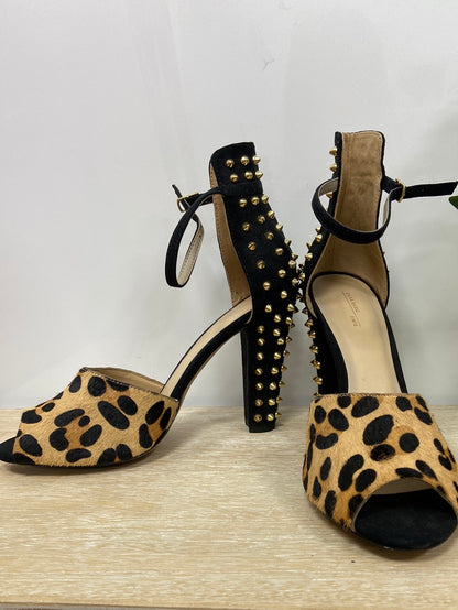 ZARA.Sandalias tacón Animal print T.41